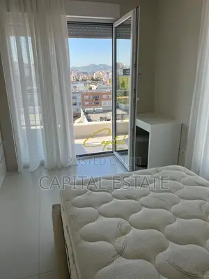 APARTAMENT ME QIRA 2+1 ISH STACIONI TRENIT 75.000 LEKE