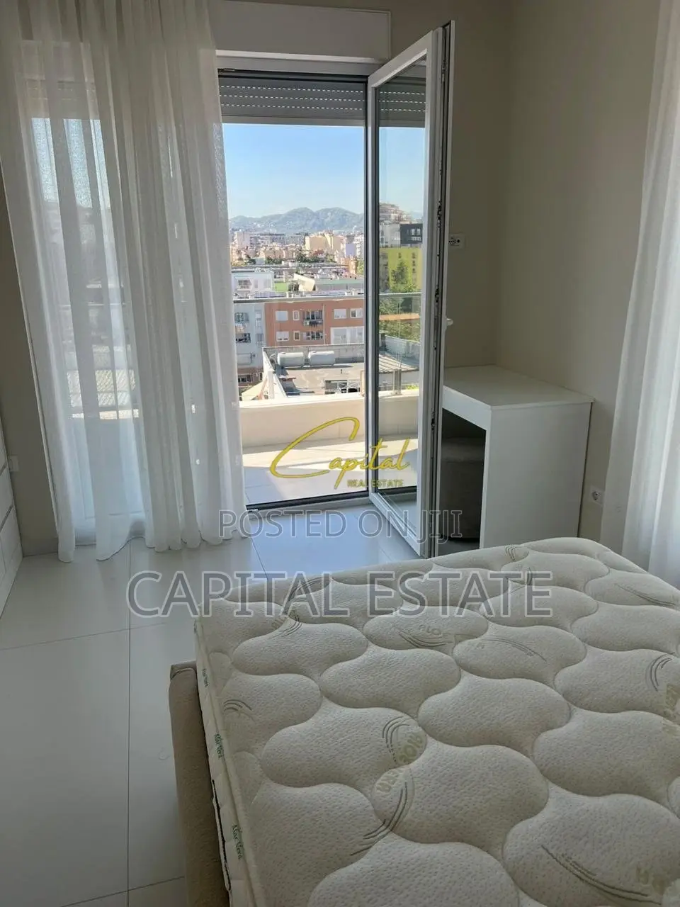 APARTAMENT ME QIRA 2+1 ISH STACIONI TRENIT 75.000 LEKE