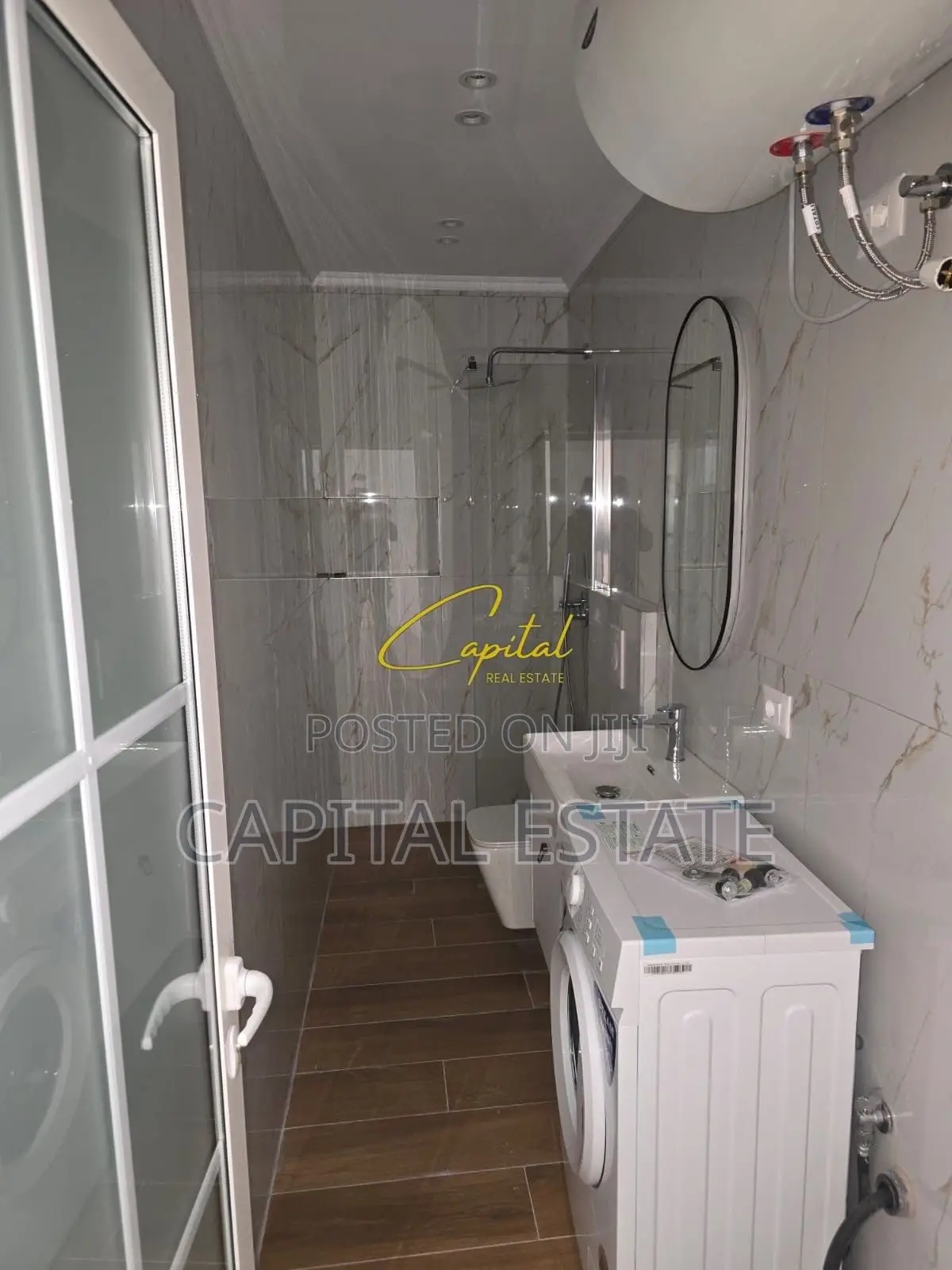 SHITET GARSONIERE 30 M2 PAZARI I RI 83.000 EURO