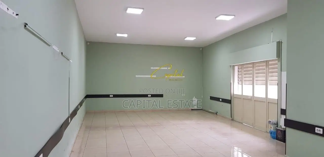 AMBIENT BIZNESI ME QIRA 100 M2 RRUGA BARDHYL 100.000 LEKE