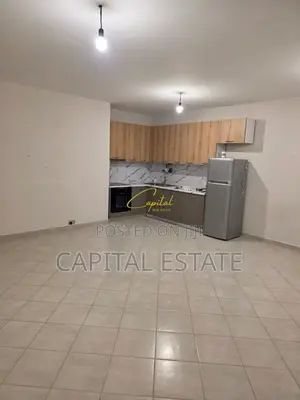 AMBIENT BIZNESI ME QIRA 105 M2 21 DHJETORI 650 EURO