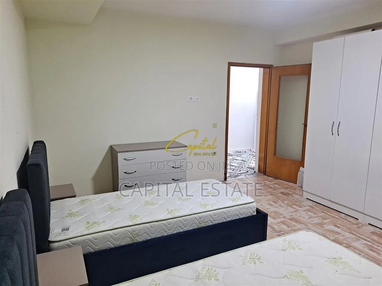 APARTAMENT ME QIRA 2+1 ISH STACIONI TRENIT 55.000 LEKE