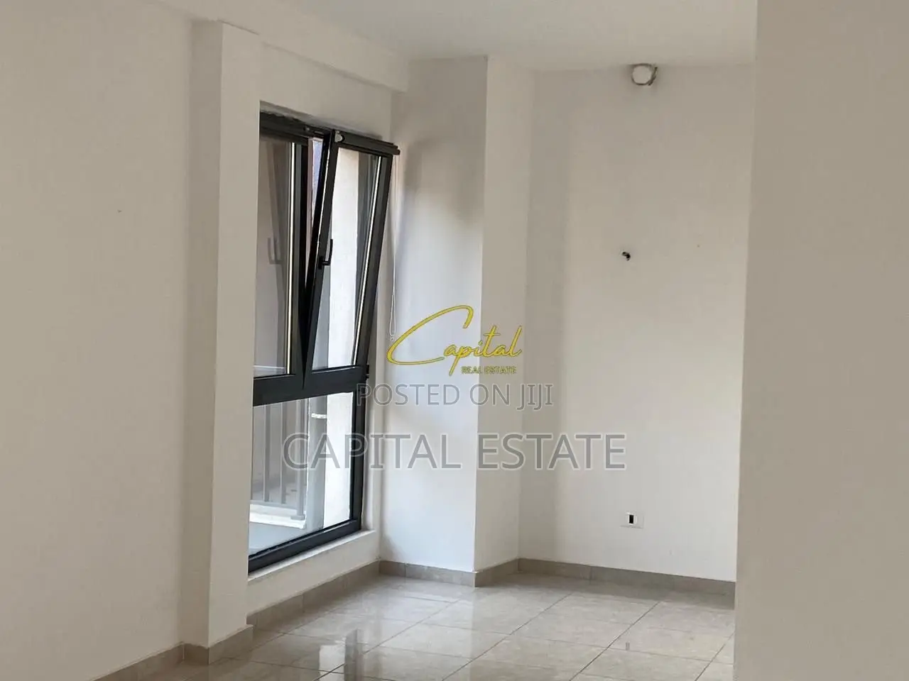 AMBIENT BIZNESI ME QIRA 90 M2 PAZARI I RI 80.000 LEKE