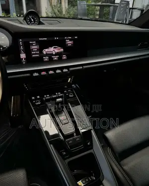 Porsche 911 (922)