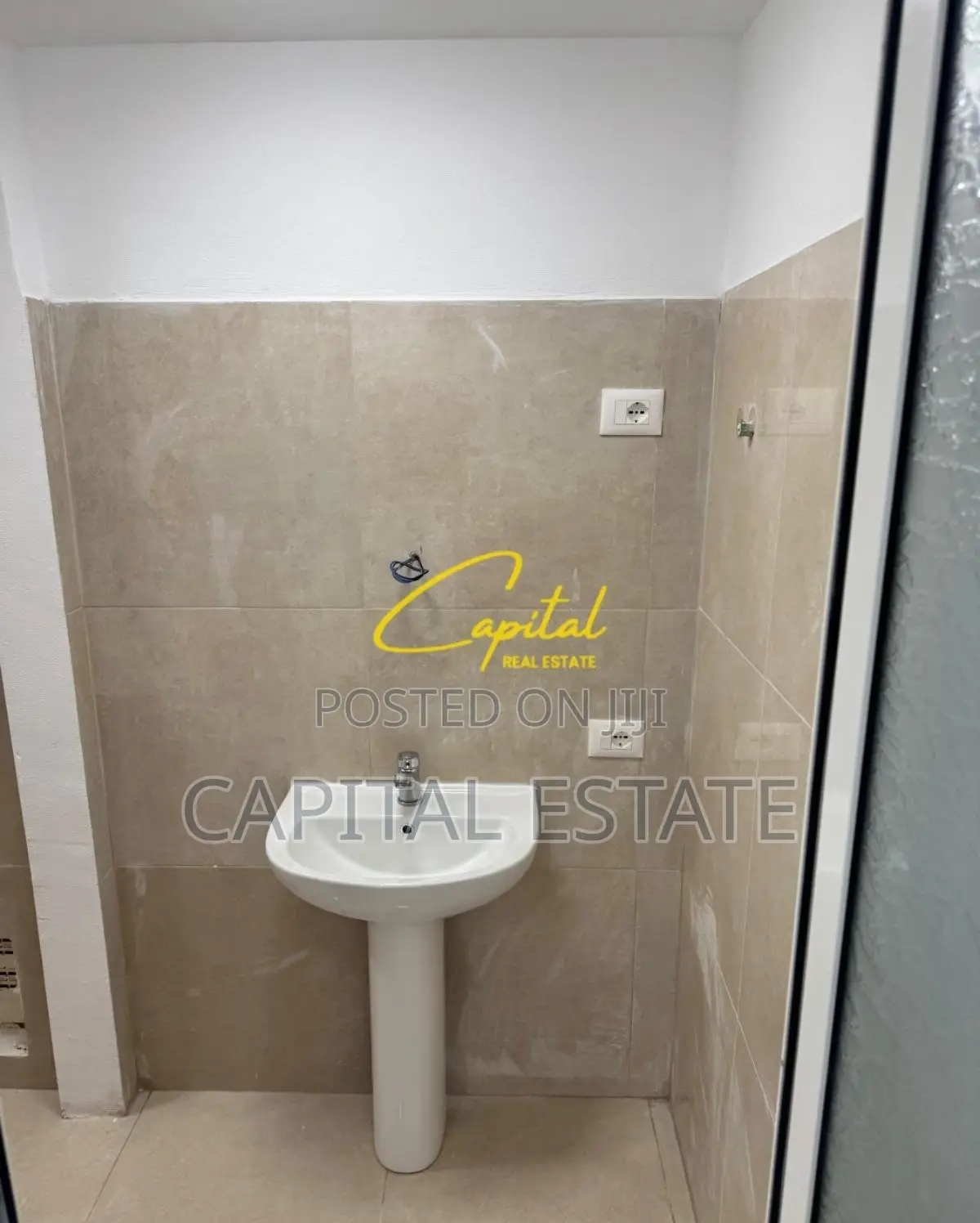 SHITET AMBIENT BIZNESI 38 M2 QENDER 190.000 EURO