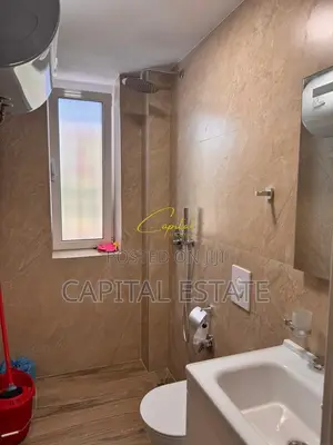 ZYRE ME QIRA 70 M2 21 DHEJTORI 800 EURO