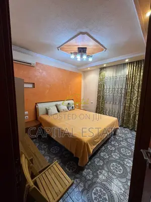 SHITET VILE PRIVATE 180 M2 ISH STACIONI TRENIT 290.000 EURO