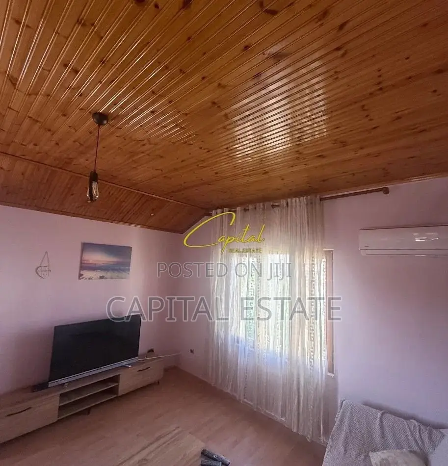 APARTAMENT ME QIRA 2+1 LAPRAKE 50.000 LEKE