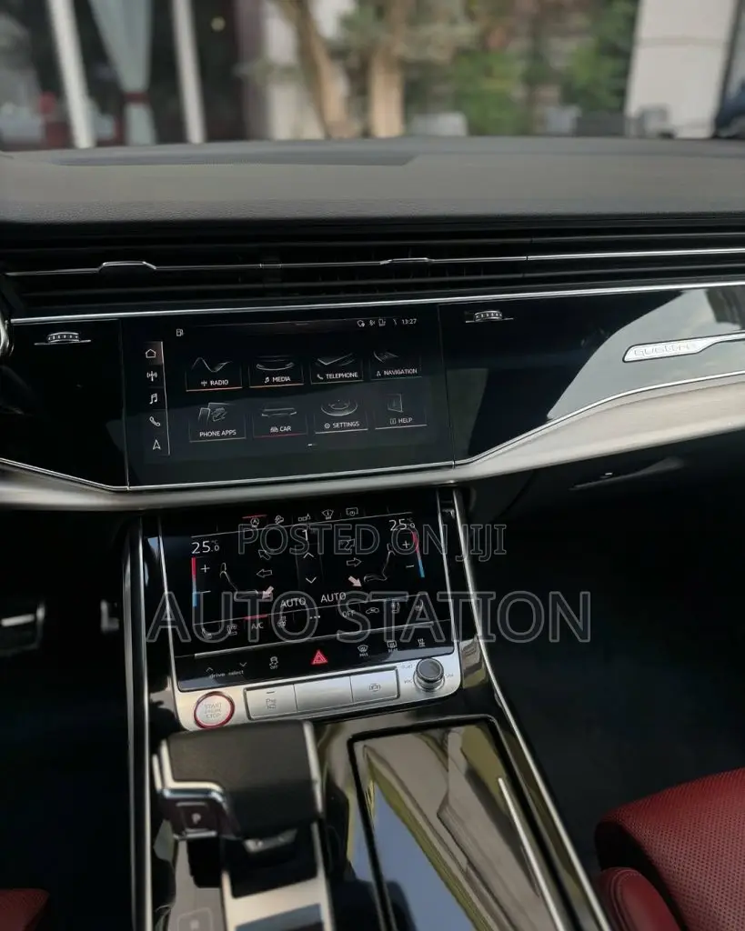 Audi SQ8