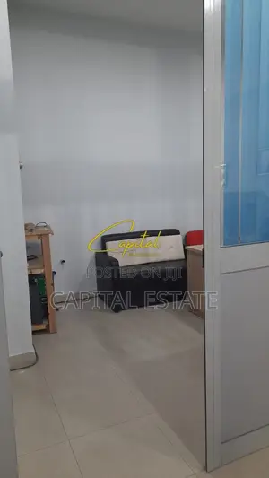 AMBIENT BIZNESI ME QIRA 99 M2 ISH PARKU 80.000 LEKE