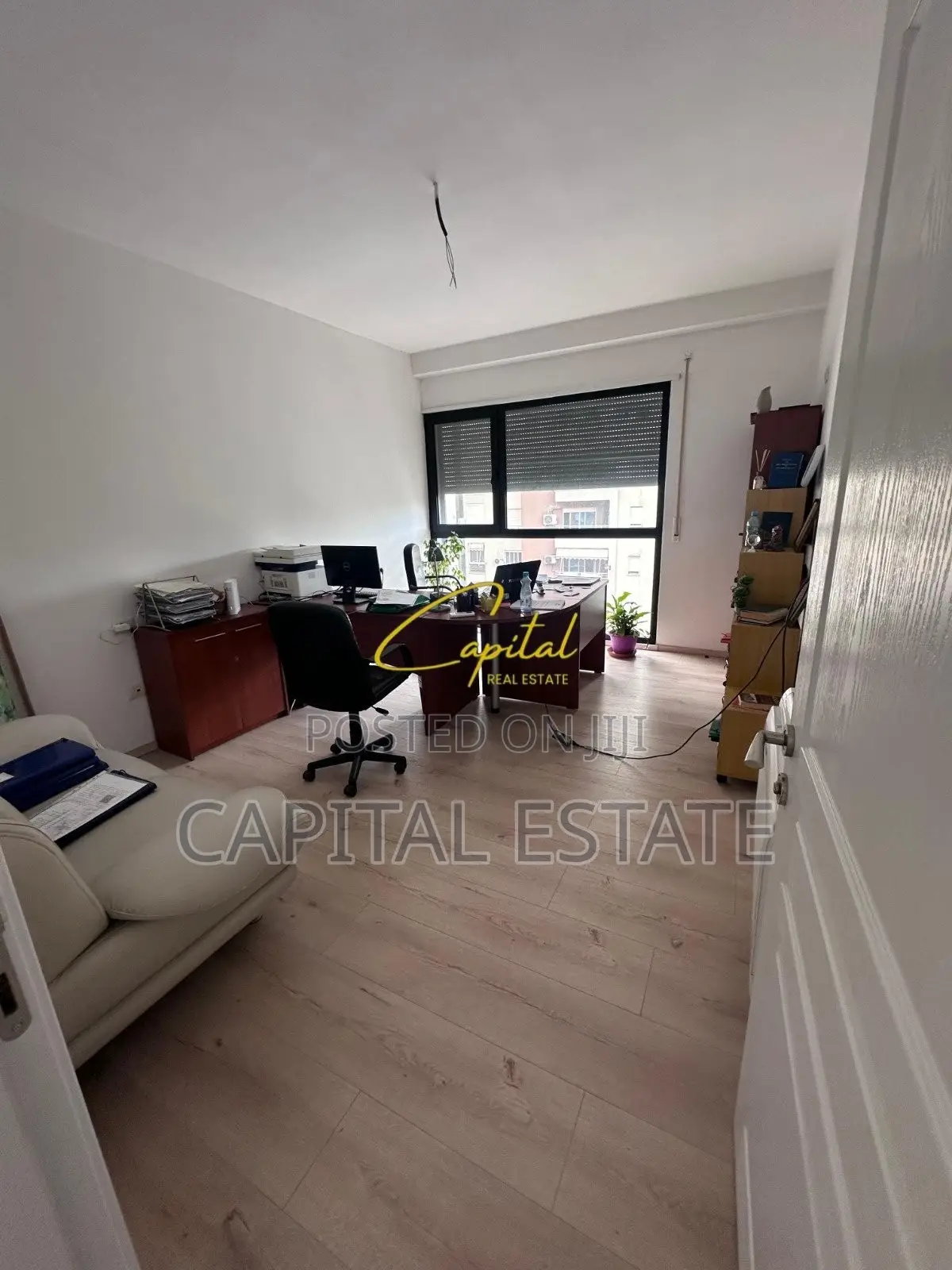 AMBIENT BIZNESI ME QIRA 90 M2 ISH STACIONI TRENIT 77.000 LEKE