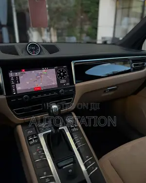 Porsche Macan S