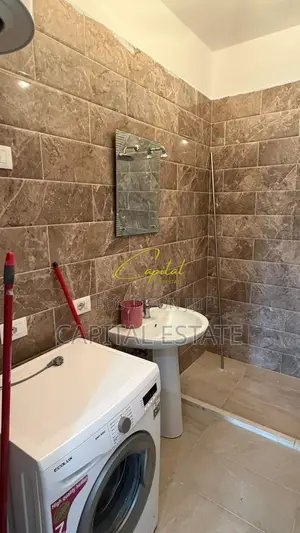 APARTAMENT ME QIRA 2+1 QSUT 550 EURO