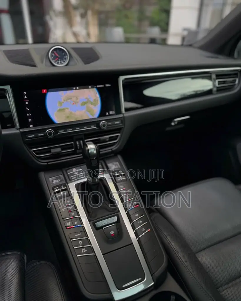Porsche Macan S