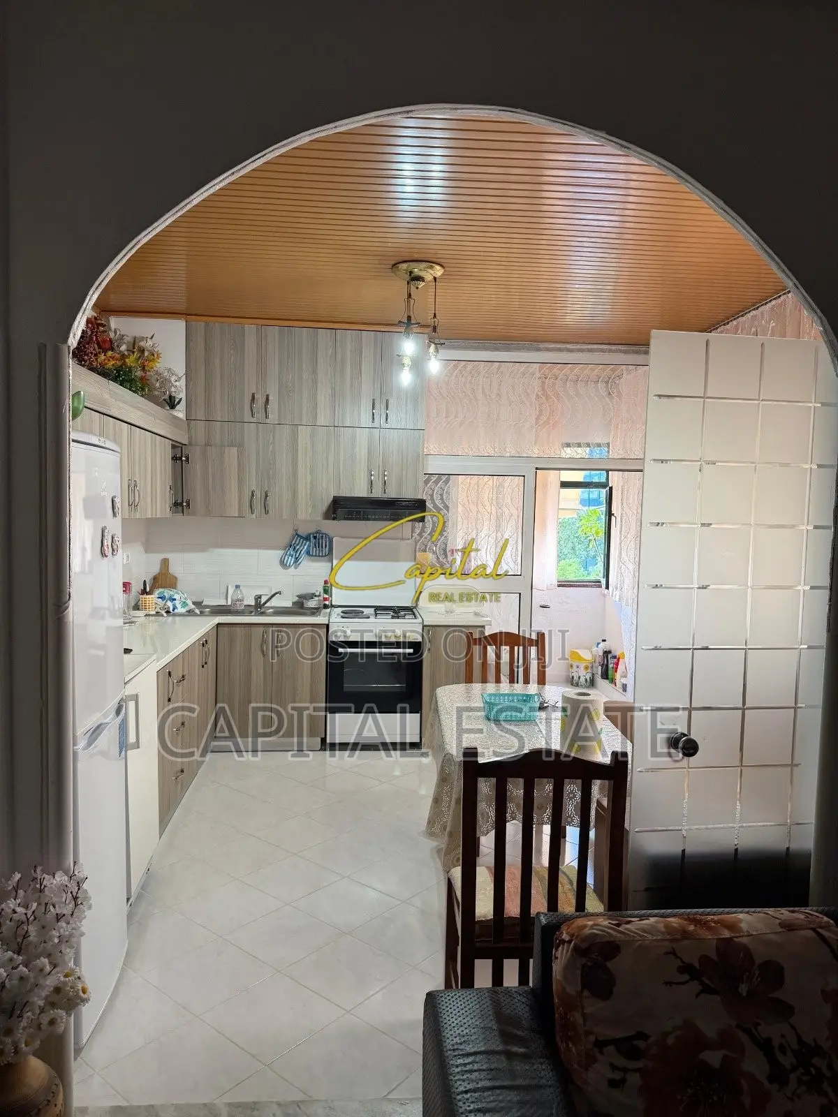 APARTAMENT ME QIRA 1+1 ZOGU I ZI 40.000 LEKE