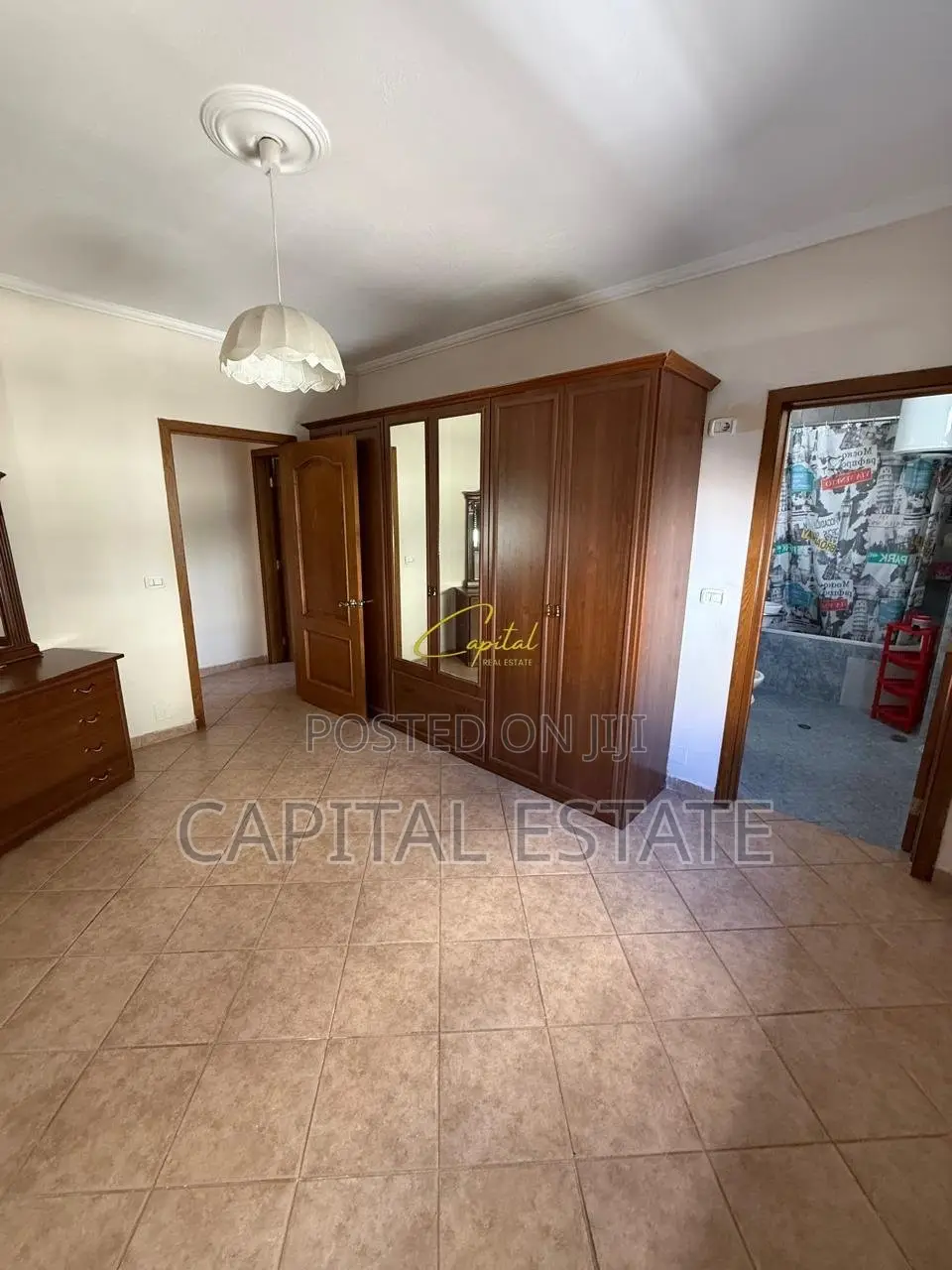 ZYRE ME QIRA 150 M2 ISH EKSPOZITA 120.000 LEKE