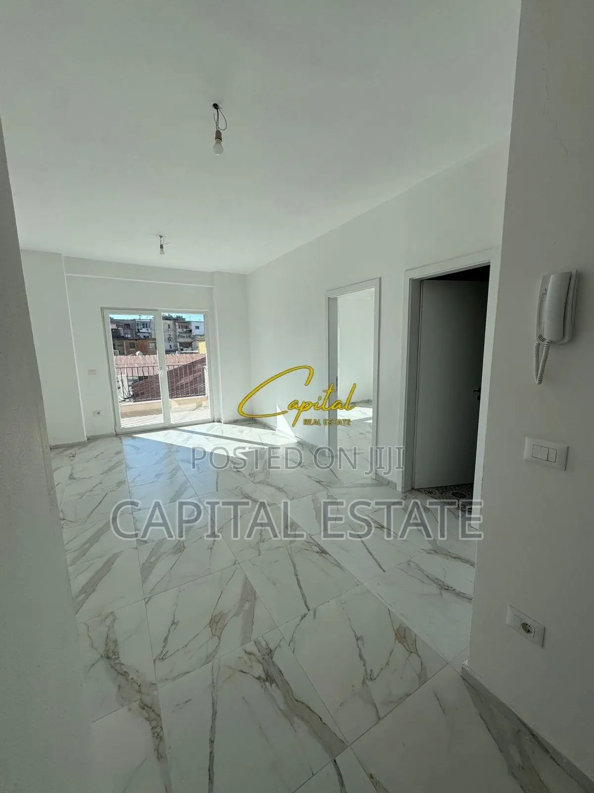 APARTAMENT ME QIRA 1+1 KOMPLEKSI AURA 40.000 LEKE