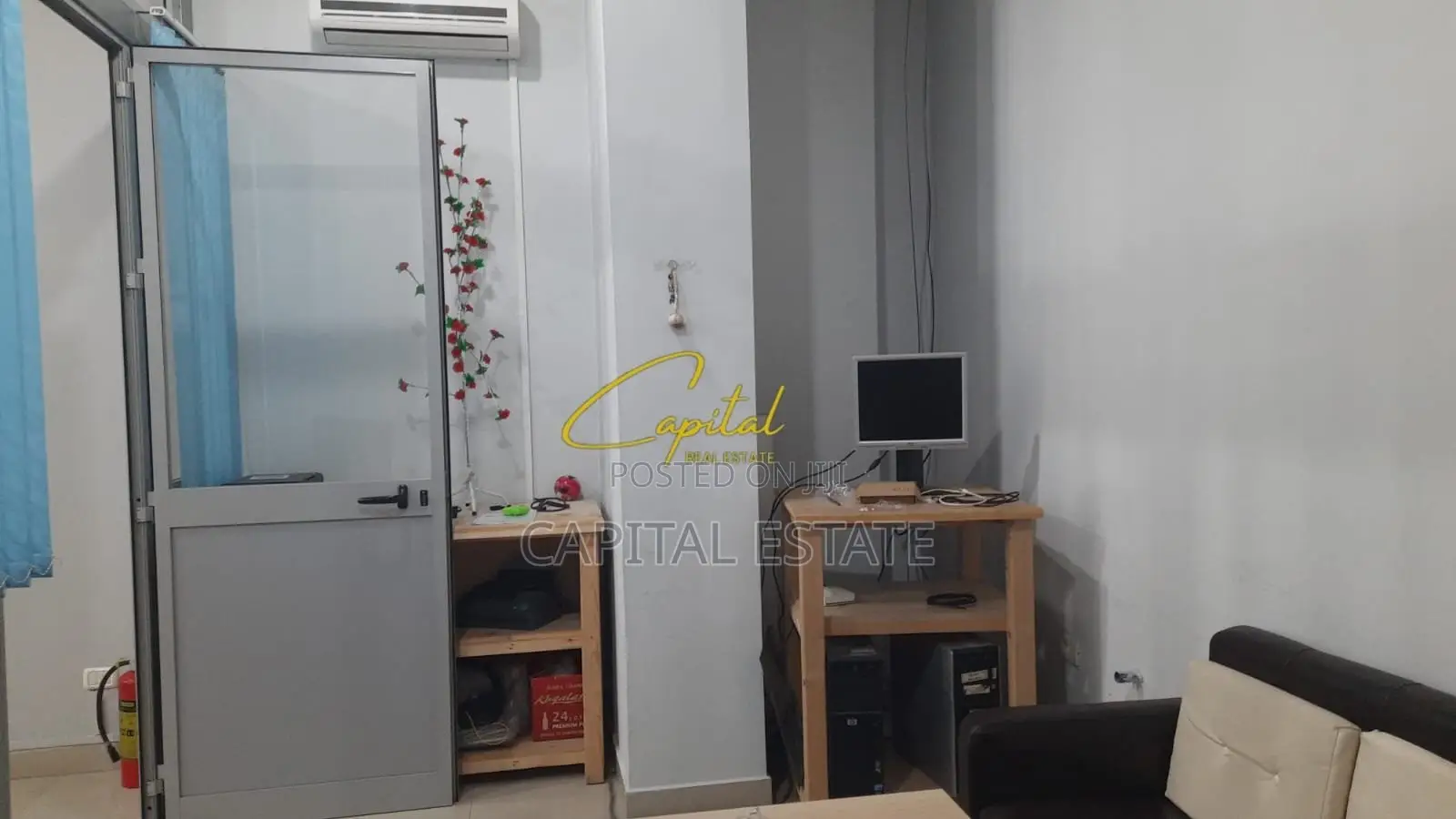 AMBIENT BIZNESI ME QIRA 99 M2 ISH PARKU 80.000 LEKE