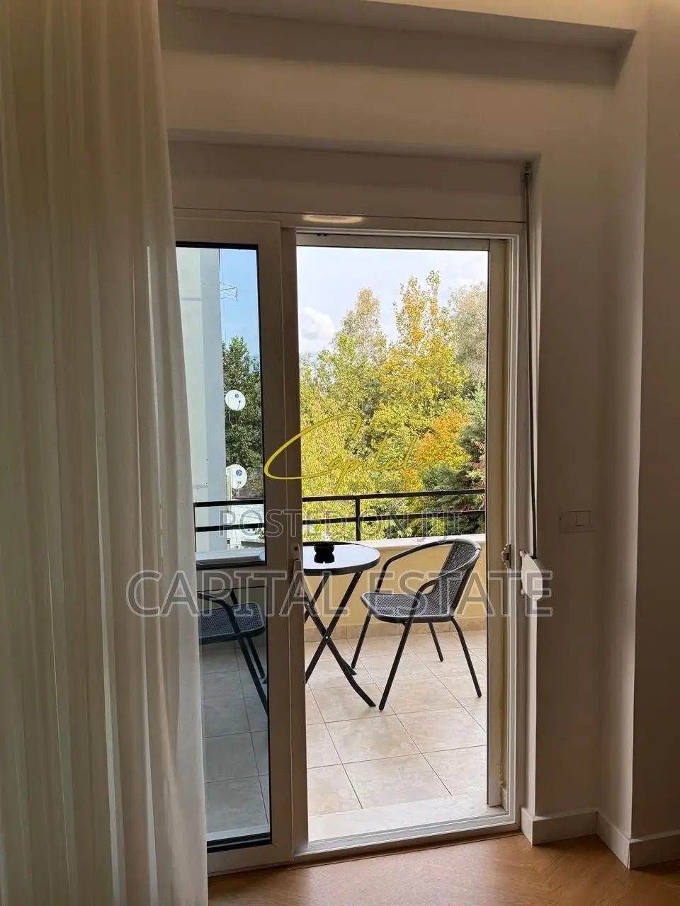 APARTAMENT ME QIRA 1+1 LIQENI ARTIFICIAL 800 EURO