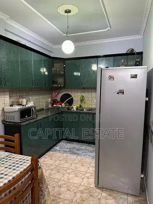 SHITET APARTAMENT 2+1 DON BOSKO 150.000 EURO