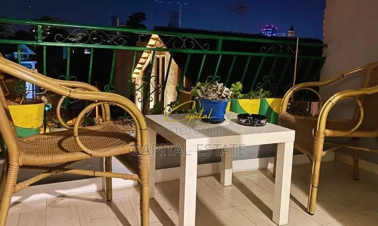 APARTAMENT ME QIRA 2+1 RRUGA E KAVAJES 800 EURO