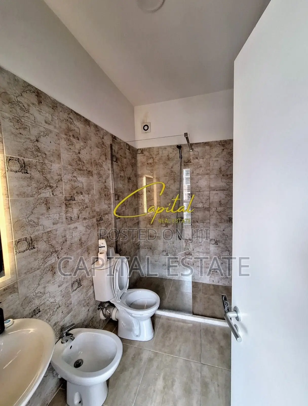 APARTAMENT ME QIRA 2+1 KOMPLEKSI MANGALEM 58.000 LEKE