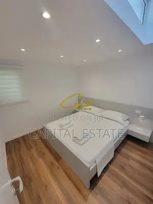 APARTAMENT ME QIRA 1+1 RRUGA E DURRESIT 55.000 LEKE