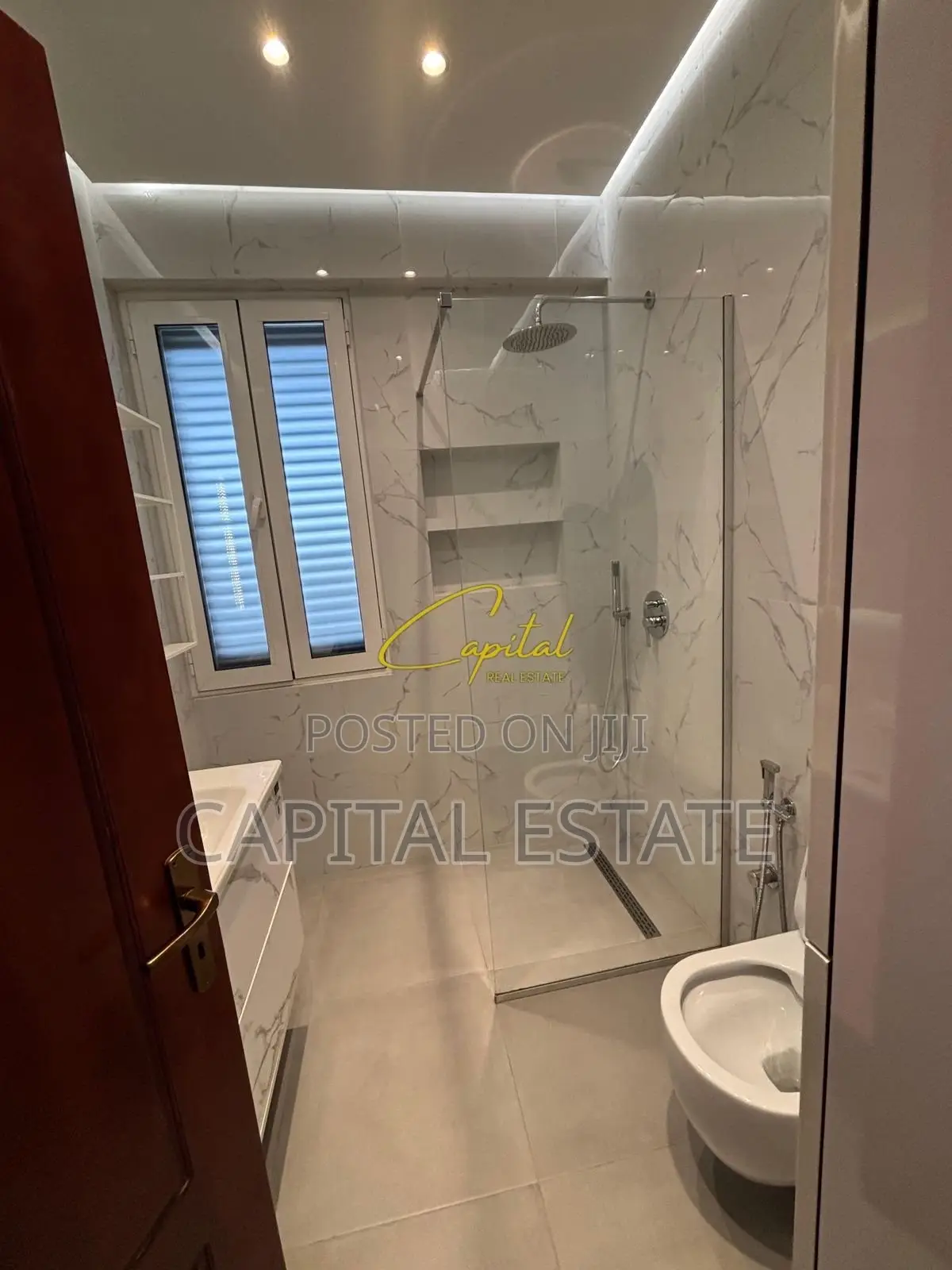 APARTAMENT ME QIRA 3+1+2 RRUGA E KAVAJES 110.000 LEKE