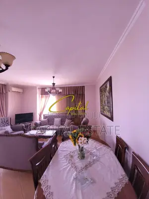 APARTAMENT ME QIRA 2+1 ISH EKSPOZITA 750 EURO