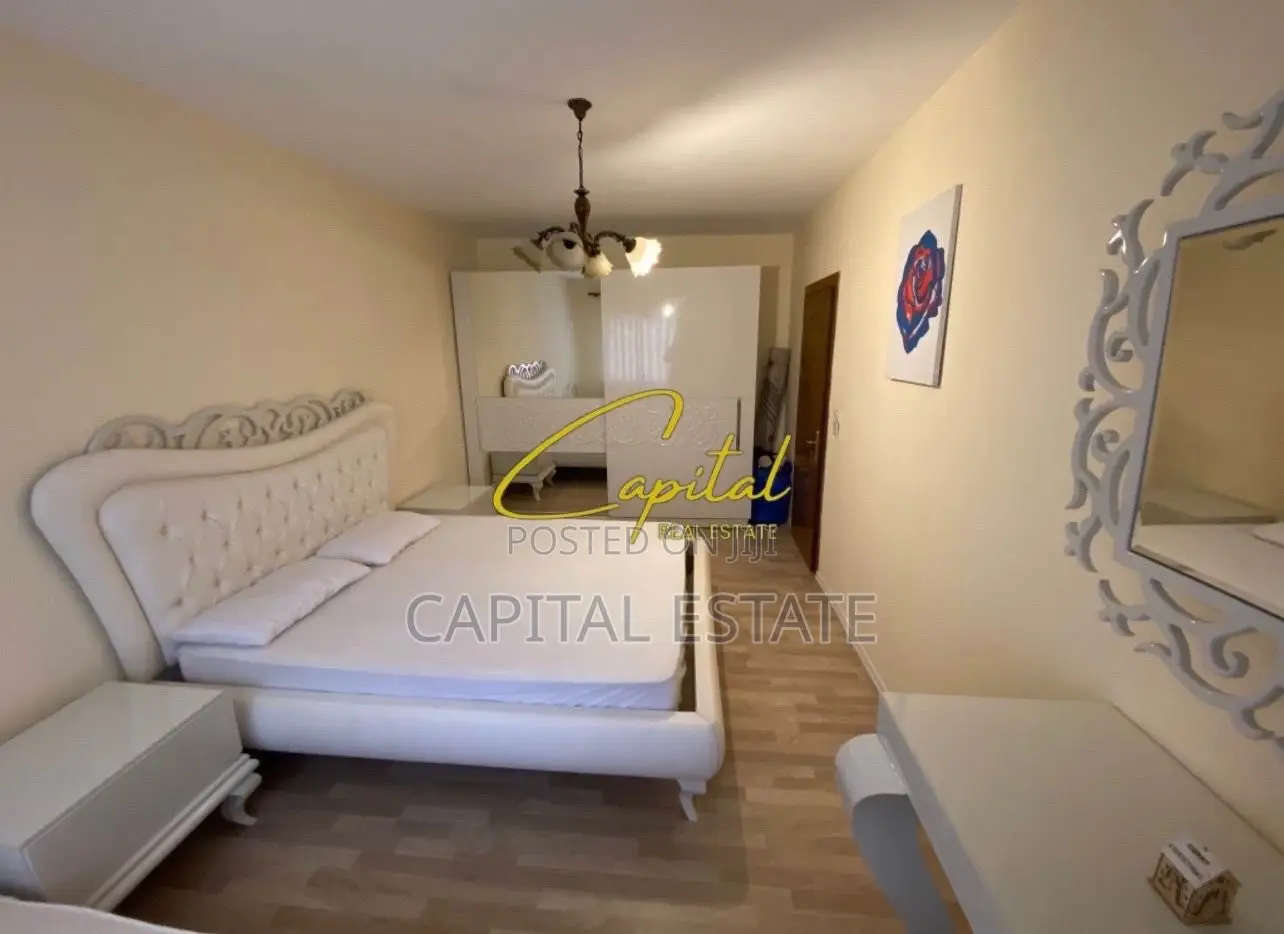 APARTAMENT ME QIRA 2+1 BULEVARDI ZOGU PARE 60.000 LEKE