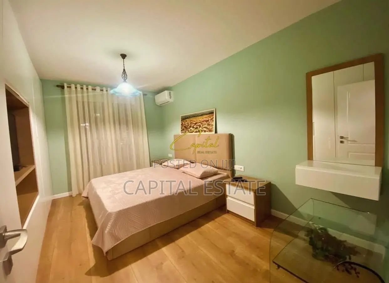 APARTAMENT ME QIRA 2+1 RRUGA E KAVAJES 800 EURO