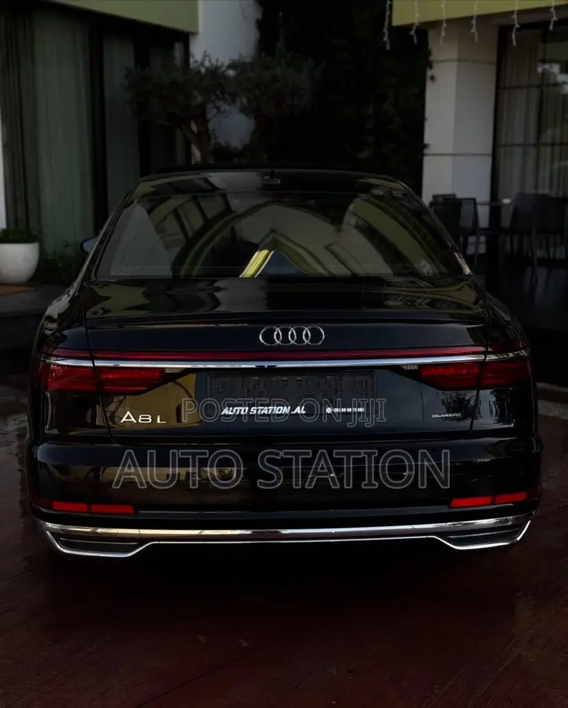 Audi A8L