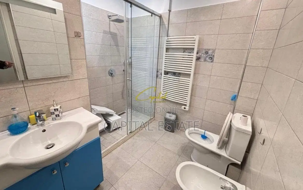 APARTAMENT ME QIRA 3+1 PAZARI I RI 850 EURO