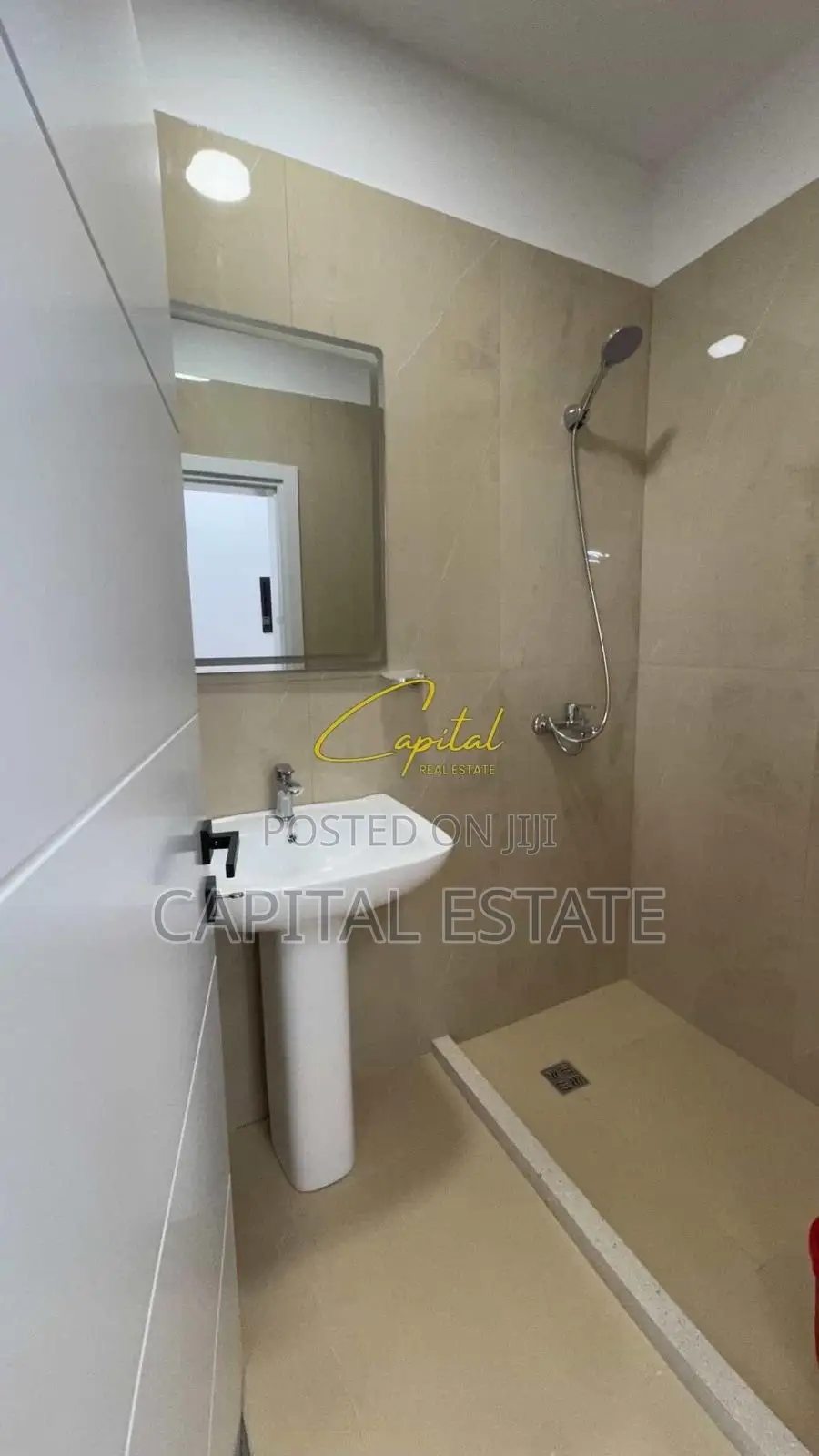 APARTAMENT ME QIRA 2+1 KOMPLEKSI STAR 70.000 LEKE