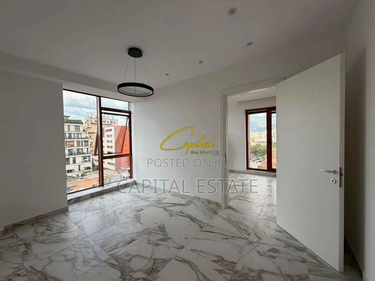 AMBIENT BIZNESI ME QIRA 70 M2 RRUGA E KAVAJES 1.200 EURO
