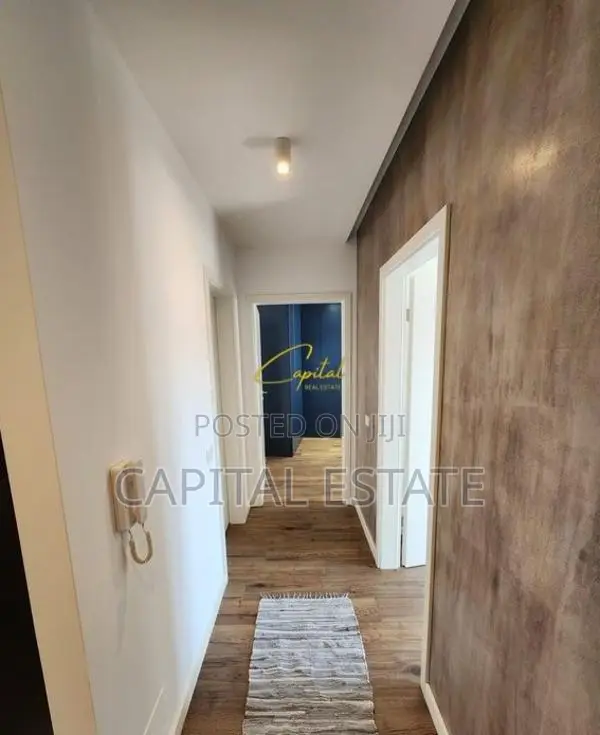APARTAMENT ME QIRA 2+1+2 21 DHJETORI 880 EURO