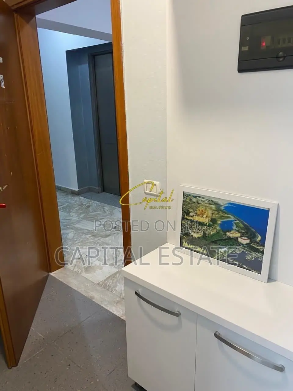 GARSONIERE ME QIRA 35 M2 RRUGA E KAVAJES 450 EURO