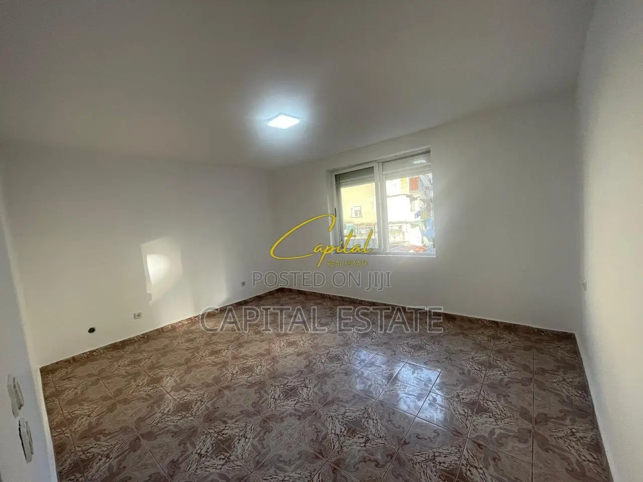 APARTAMENT ME QIRA 2+1 RRUGA FERIT XHAJKO 50.000 LEKE