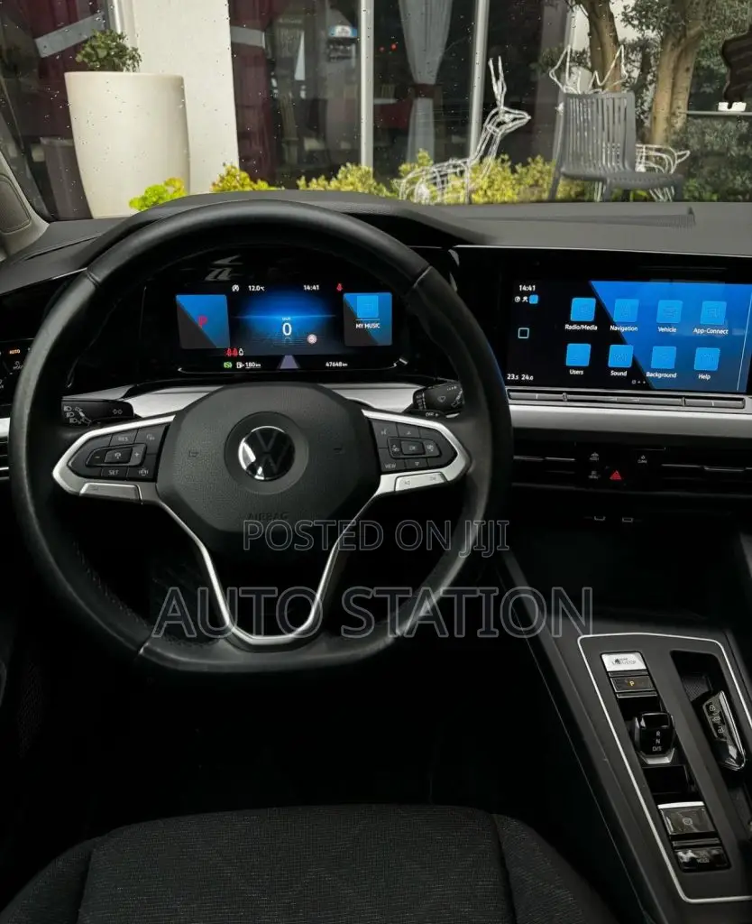 GOLF 8