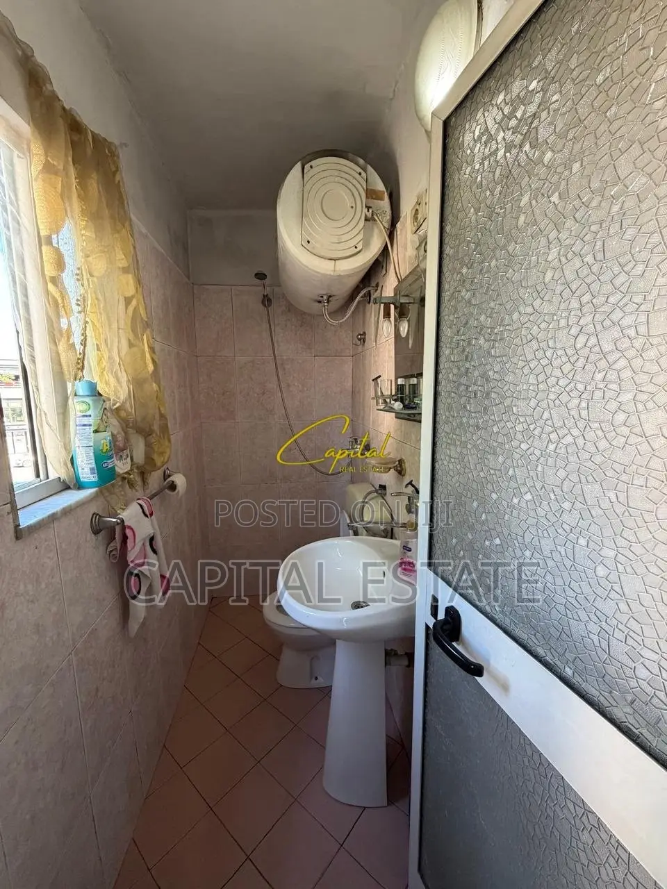APARTAMENT ME QIRA 1+1 SHKOLLA E BASHKUAR 46.000 LEKE