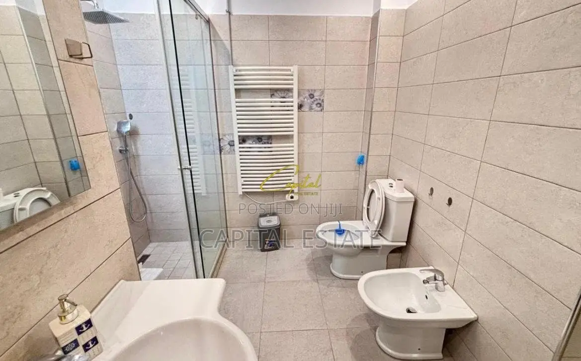 APARTAMENT ME QIRA 3+1 PAZARI I RI 850 EURO