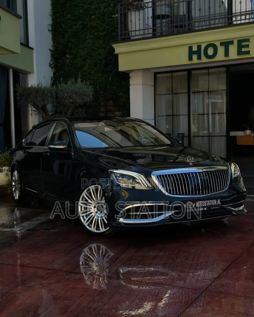 Mercedes Benz S560 Maybach