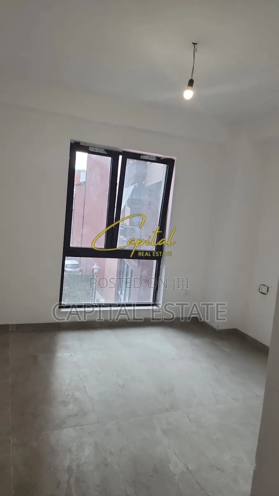 AMBIENT BIZNESI ME QIRA 97 M2 MYSLYM SHYRI 1.300 EURO