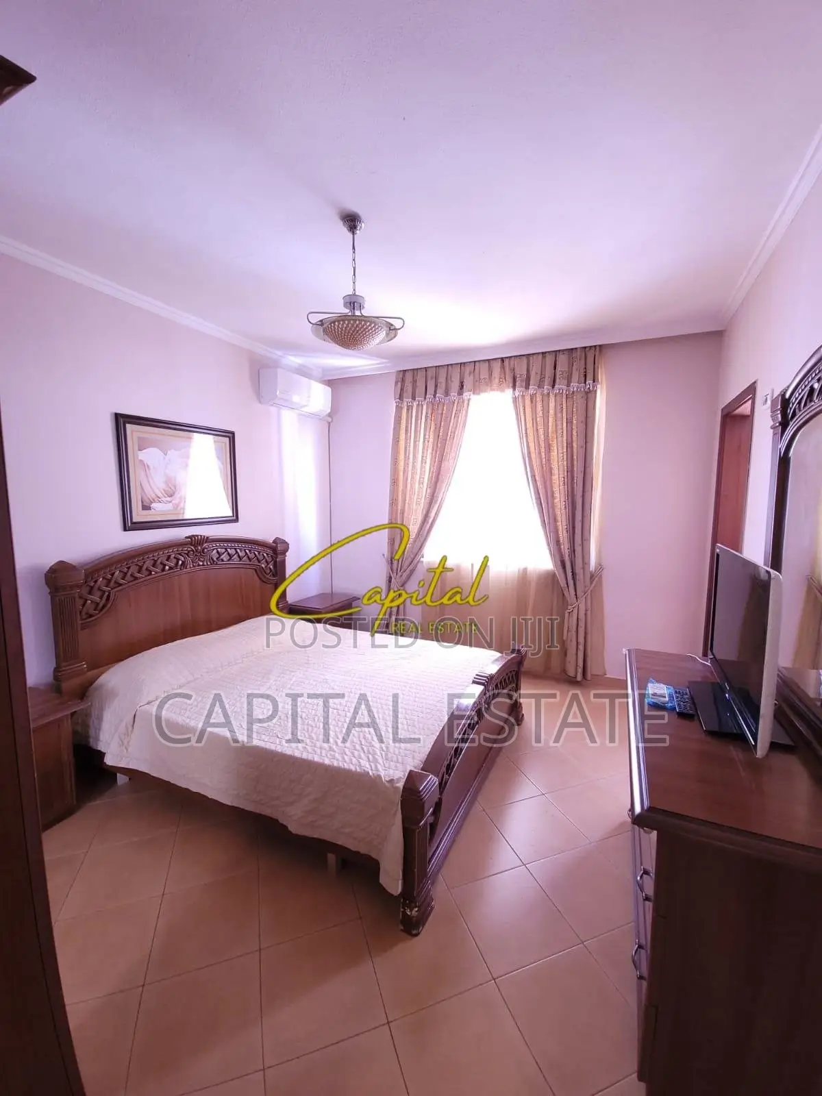 APARTAMENT ME QIRA 2+1 ISH EKSPOZITA 750 EURO