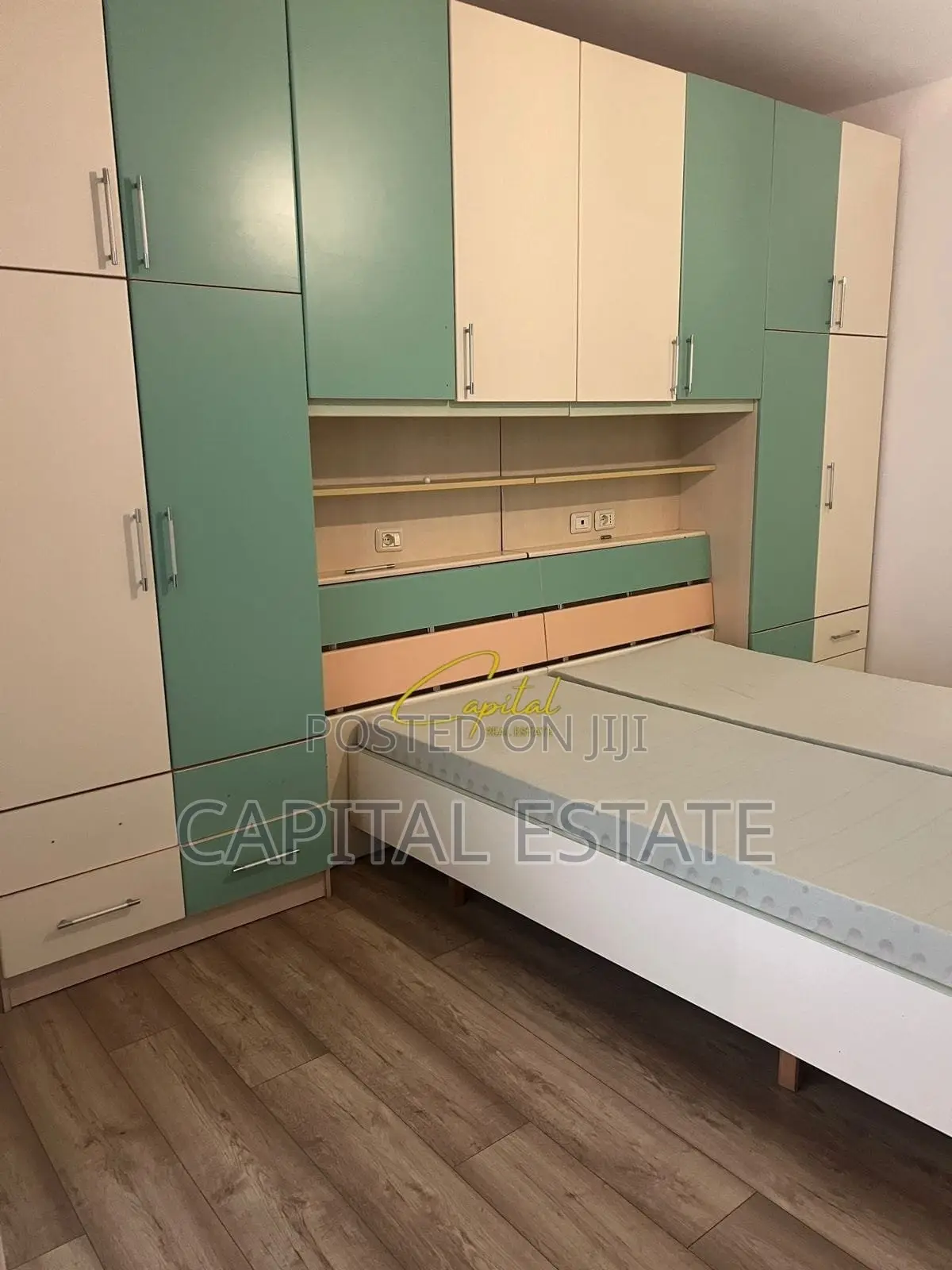 APARTAMENT ME QIRA 1+1 RRUGA E BARRIKADAVE 50.000 LEKE