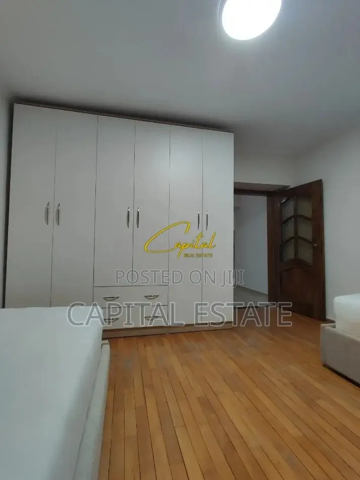 APARTAMENT ME QIRA 2+1 RRUGA FORTUZI 800 EURO