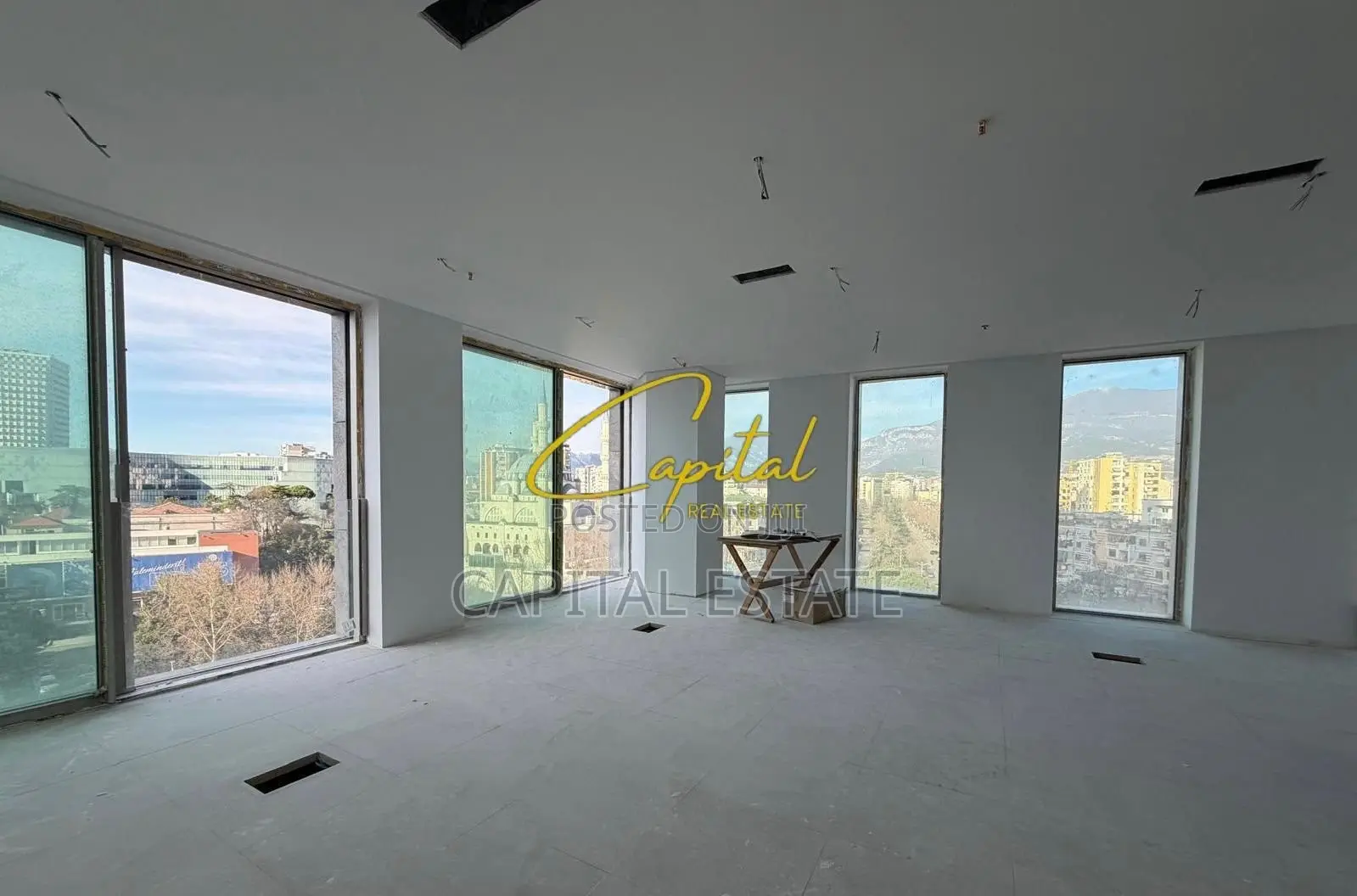 AMBIENT BIZNESI ME QIRA 124 M2 DOWNTOWN ONE 2.500 EURO