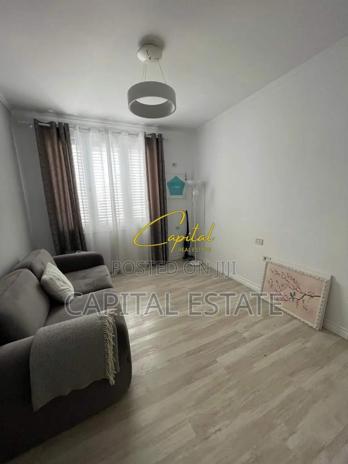 APARTAMENT ME QIRA 2+1 RRUGA E KAVAJES 900 EURO
