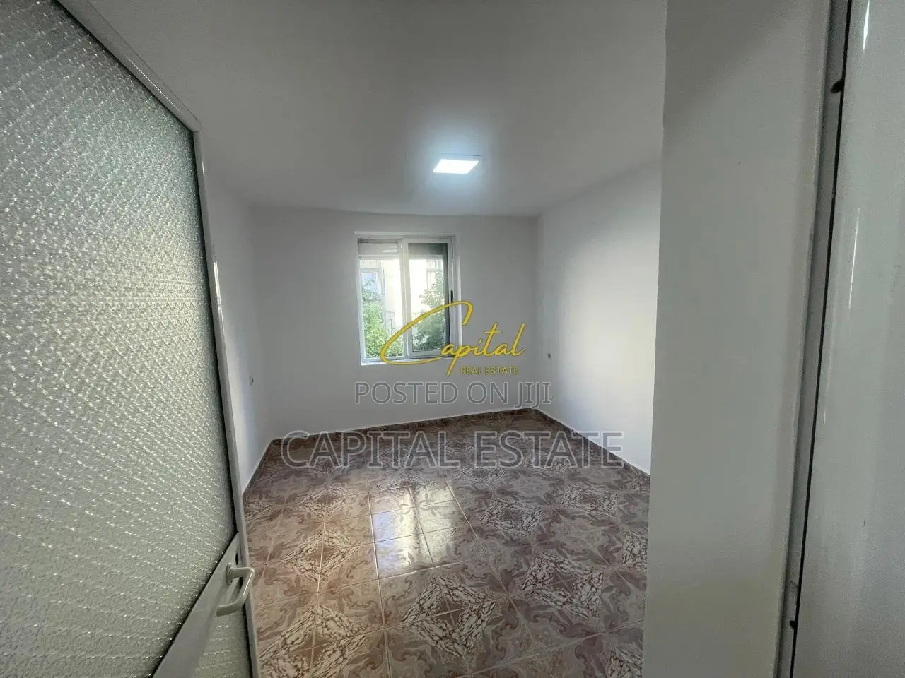 APARTAMENT ME QIRA 2+1 RRUGA FERIT XHAJKO 50.000 LEKE