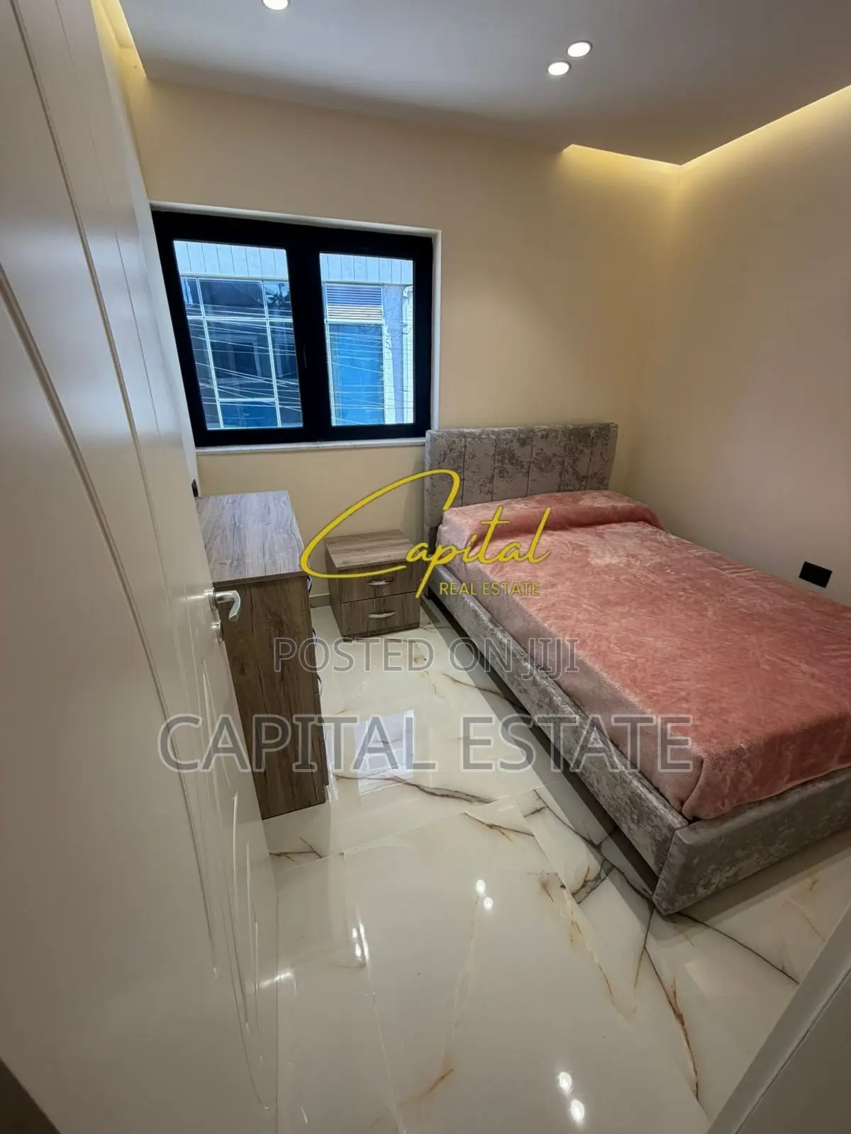 APARTAMENT ME QIRA 2+1+2 AMBASADA AMERIKANE 80.000 LEKE